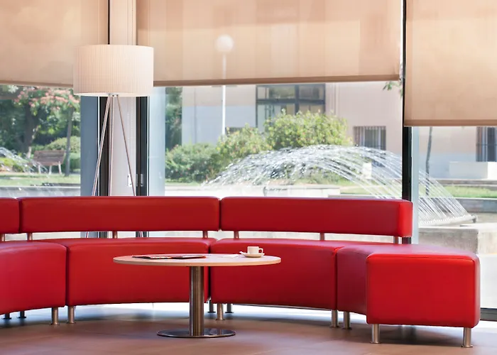 Ibis Hotel 2*