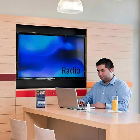 Ibis Hotel Ripollet