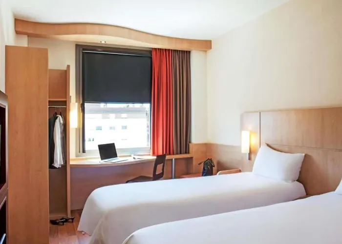 Ibis 2* Ripollet
