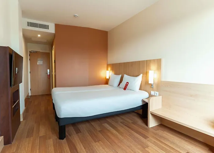 Otel Ibis Ripollet