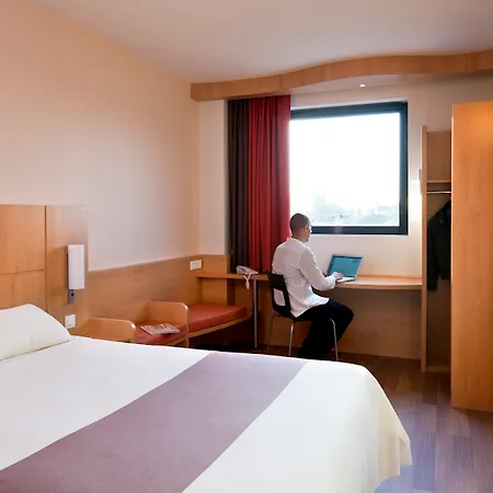 Hotel Ibis 2*