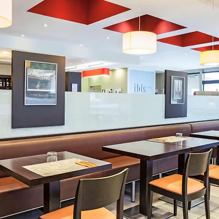 Ibis Hotel 2*