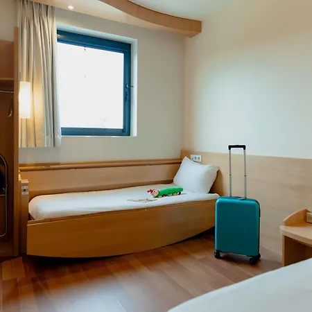 Ibis 2*