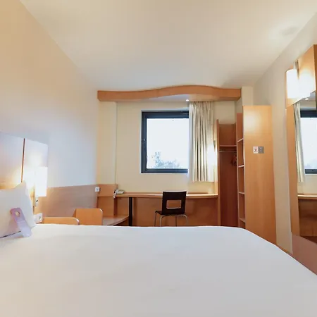 Hotel Ibis 2*