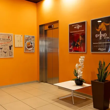 Ibis Отель Рипольет